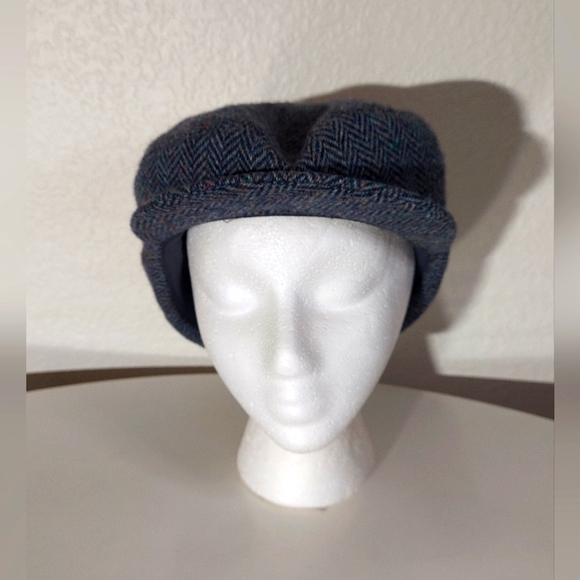 Irish Gray & White Wool Motoring Cap - Picture 5 of 15